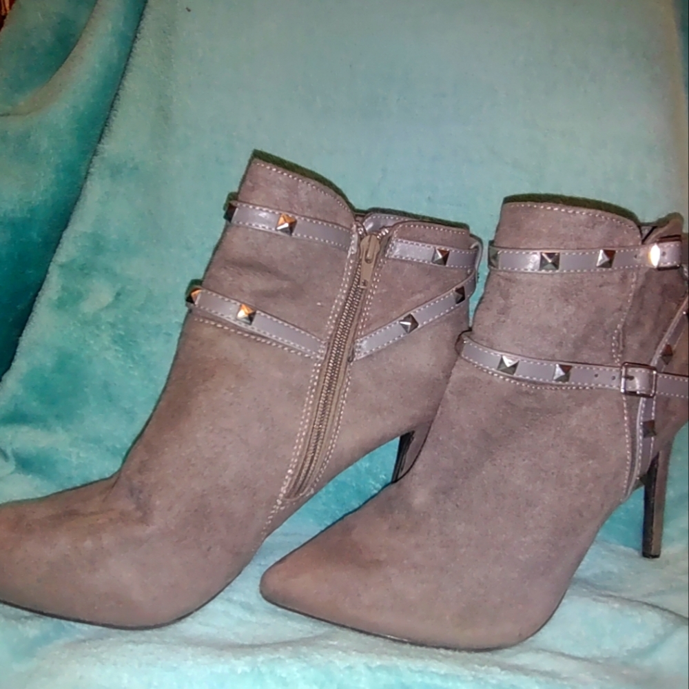 Anne Michelle heels size 10